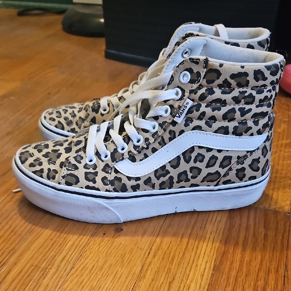 Vans Leopard Print High-Top Sneakers Size 8